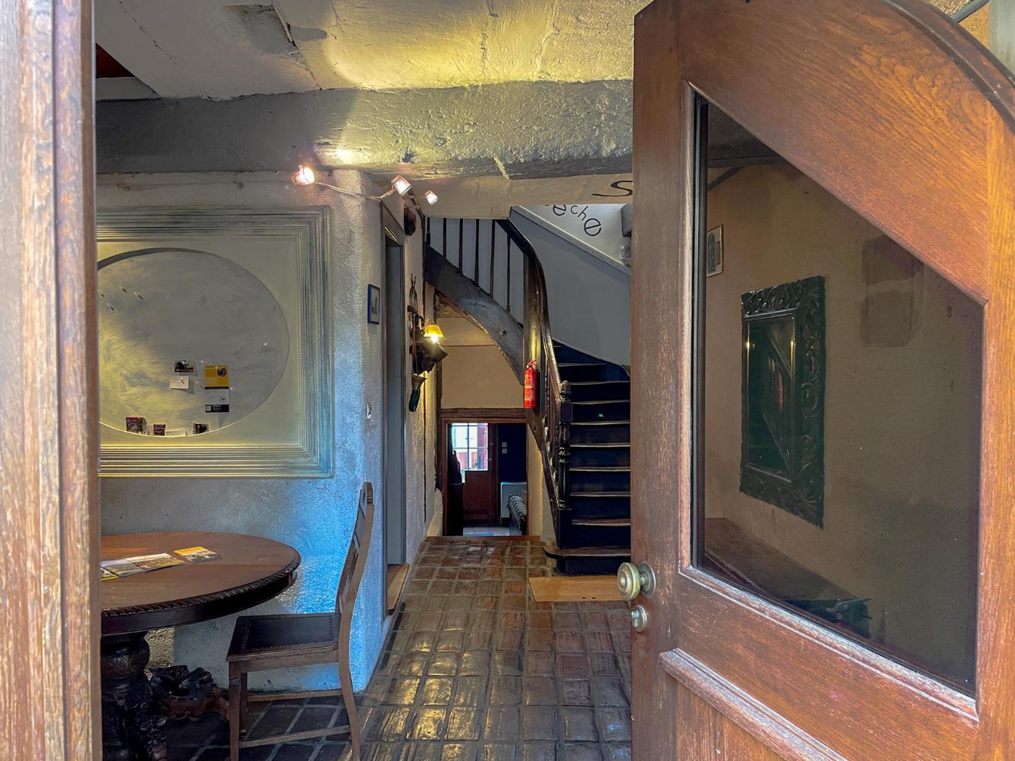 Apartment La Maison Bleue - Historic House In The Heart Of
