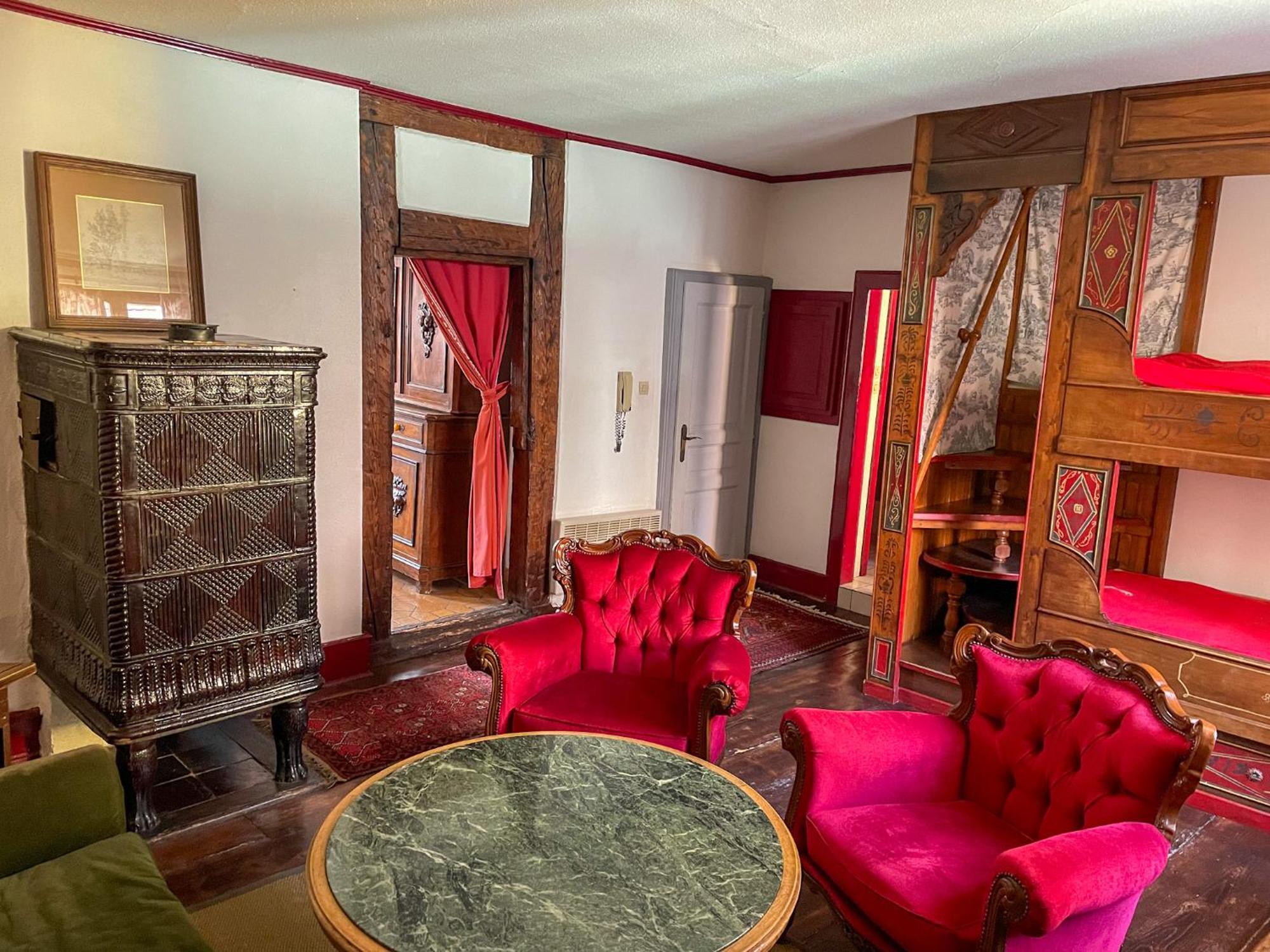 Apartment La Maison Bleue - Historic House In The Heart Of *
