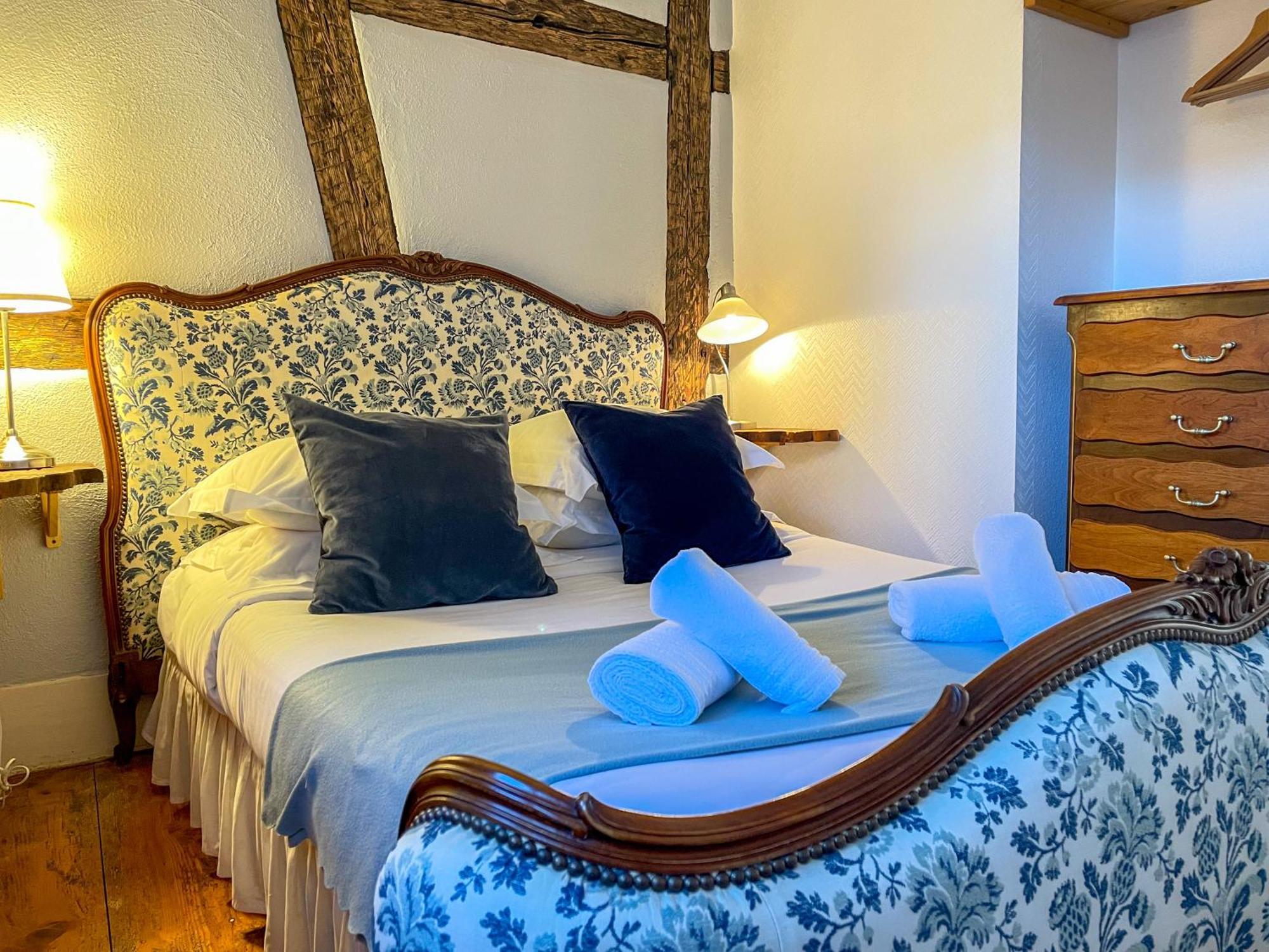Apartment La Maison Bleue - Historic House In The Heart Of