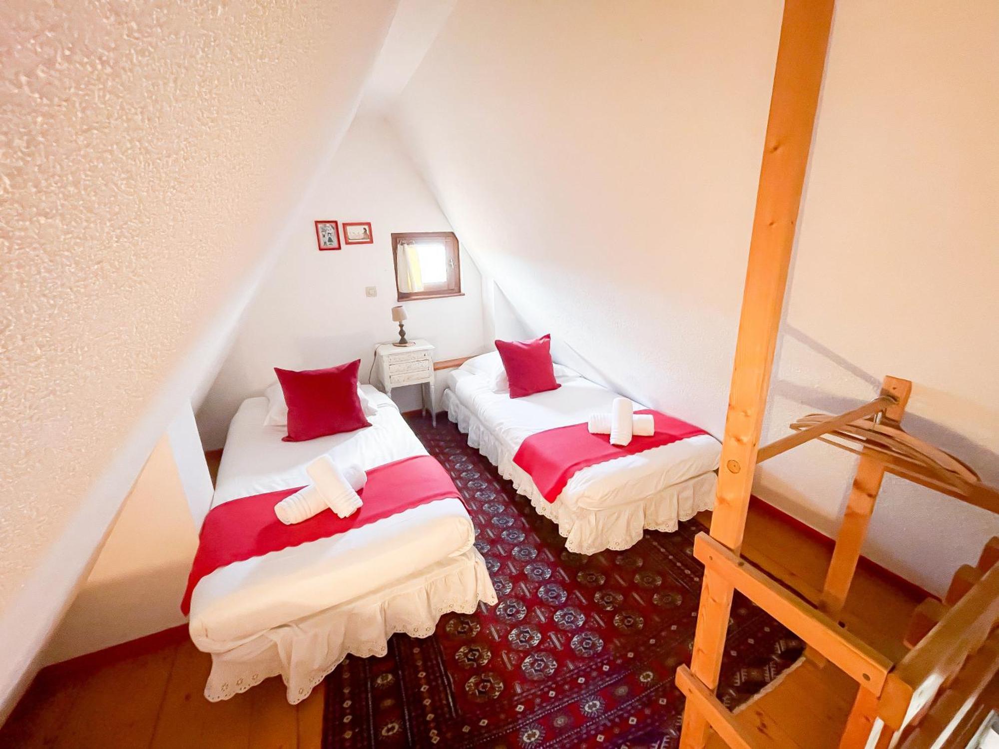 Apartment La Maison Bleue - Historic House In The Heart Of *