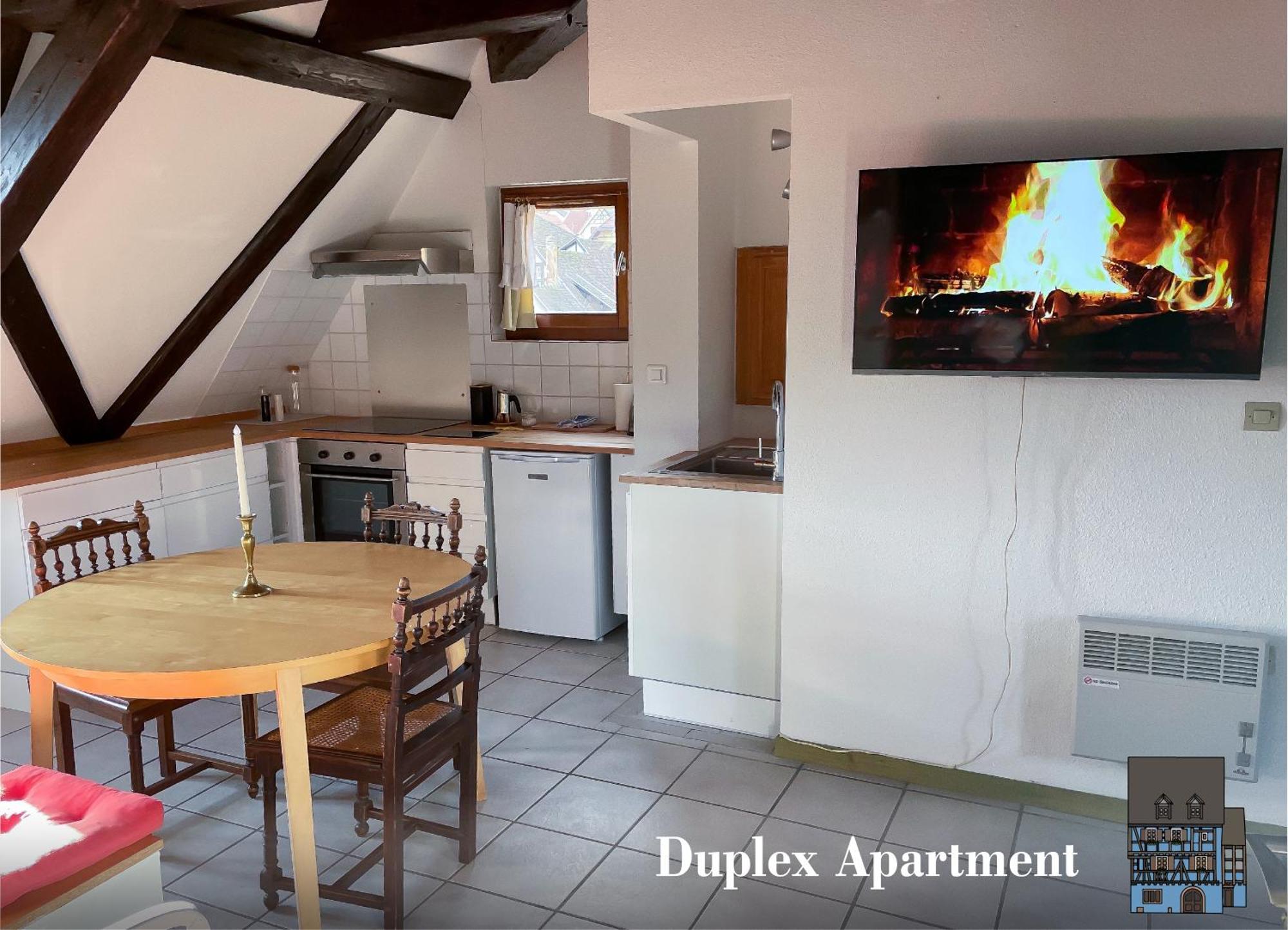 La Maison Bleue - Historic House In The Heart Of