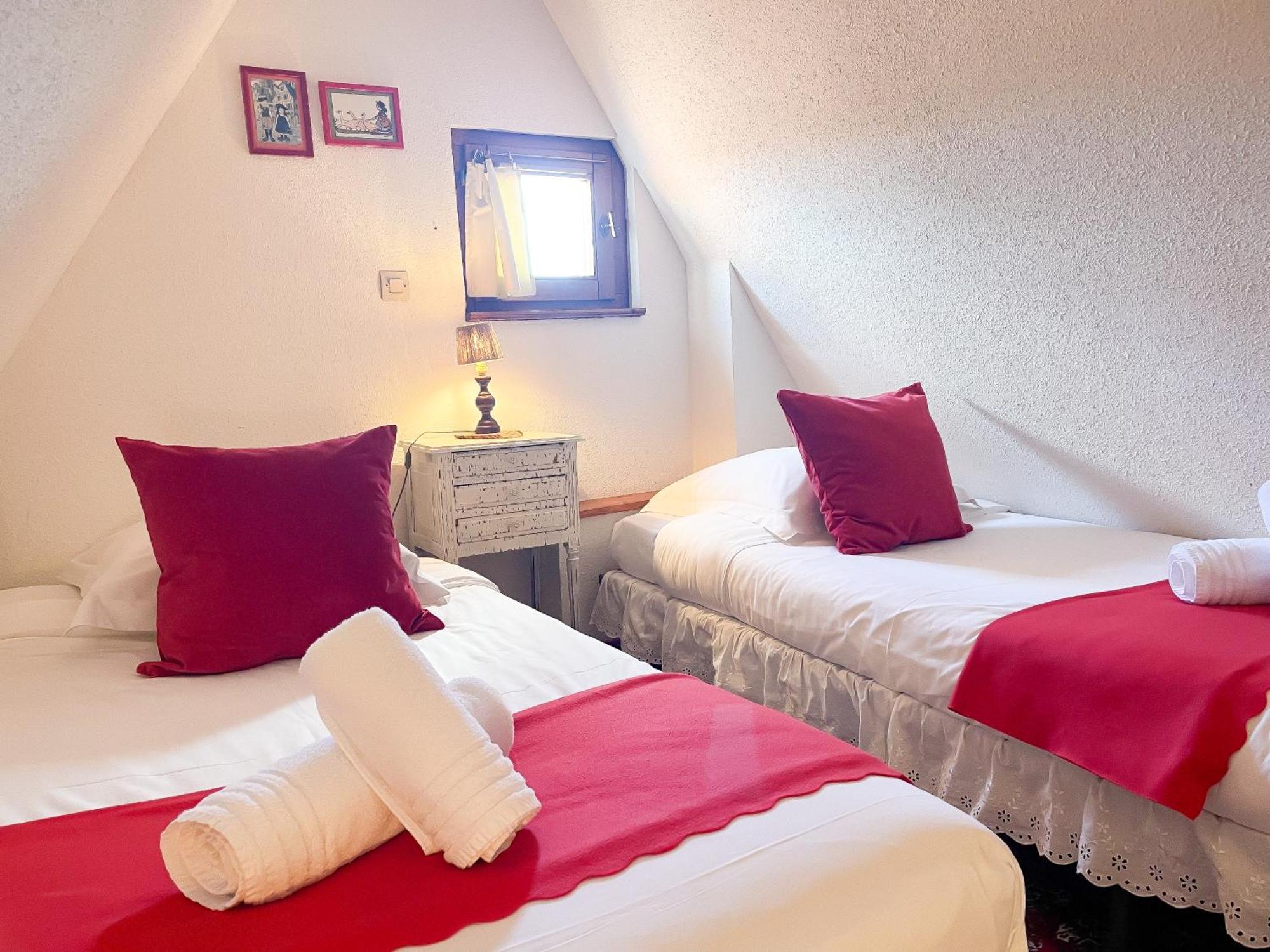 Apartment La Maison Bleue - Historic House In The Heart Of *